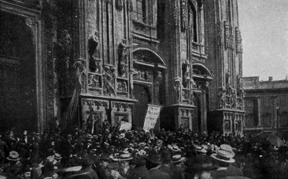 Manifestação em Milão pela intervenção da Itália na guerra