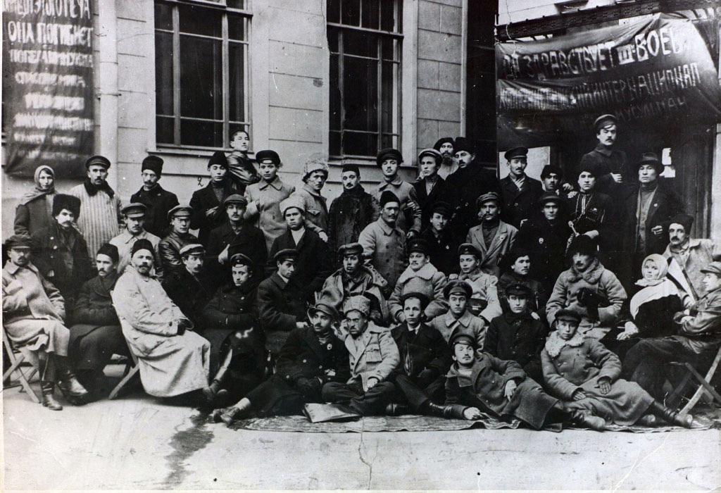 Sultan-Galiev_in_First_All-Russia_Congress_of_Communist_Organization_of_Orient_Peoples_in_1918
