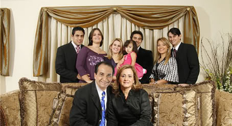 A família do Pastor Malafaia, modelo da família brasileira?