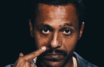 Black Alien: poesia de aço